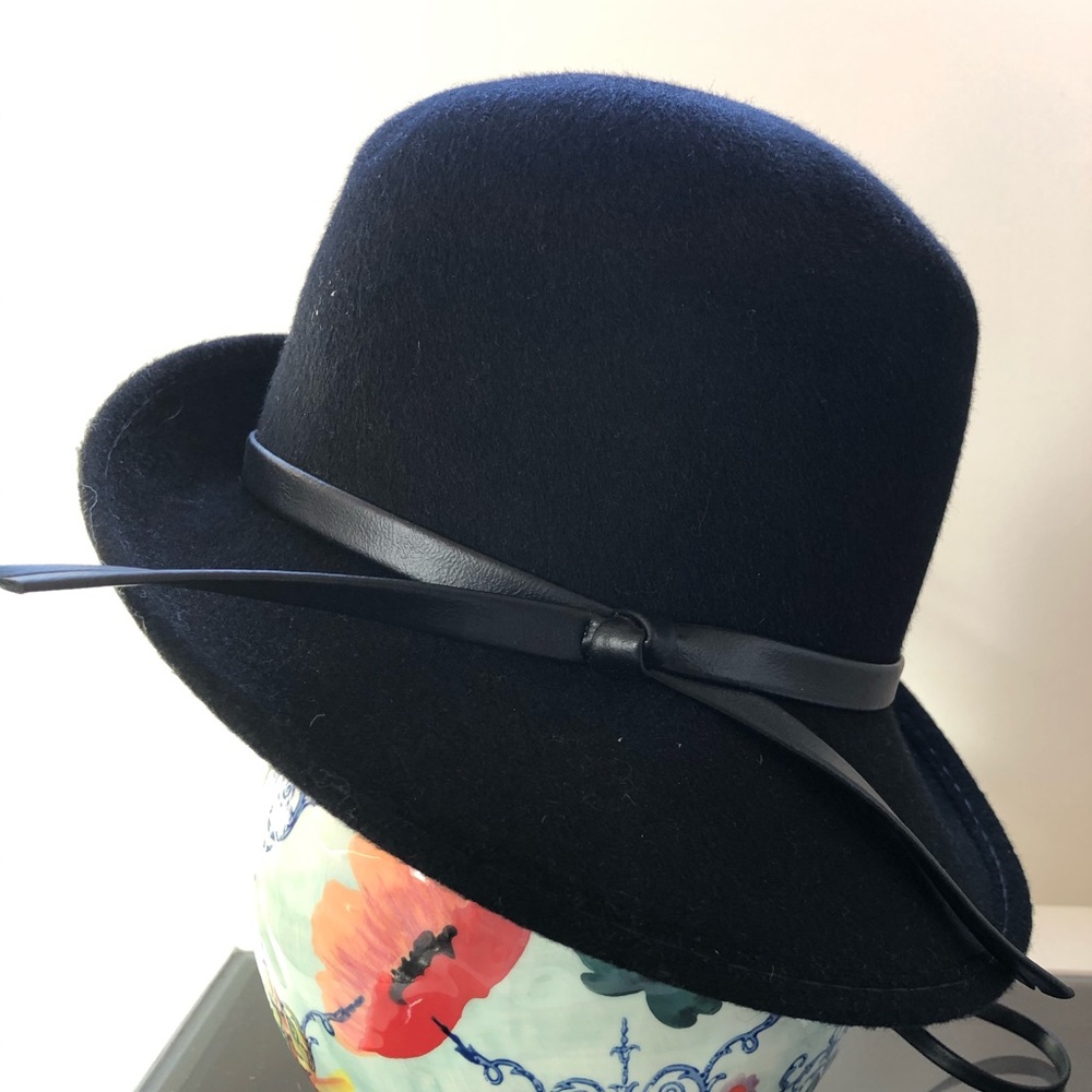 Vintage Black Wool hat by Ritz